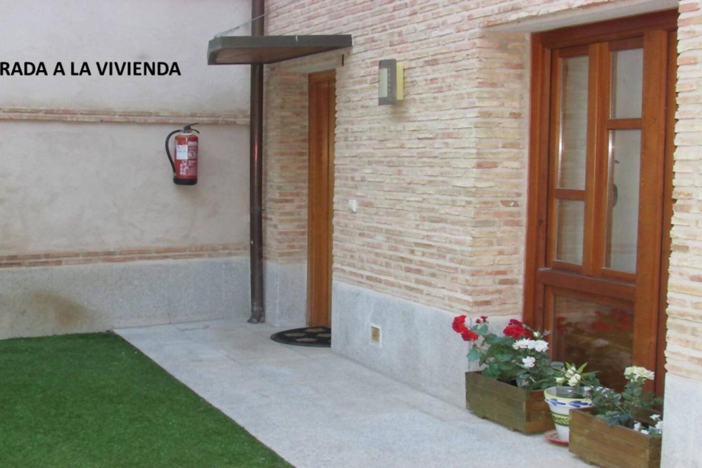 La Dama Del Jardin Del Nuncio Apartment Toledo Exterior photo
