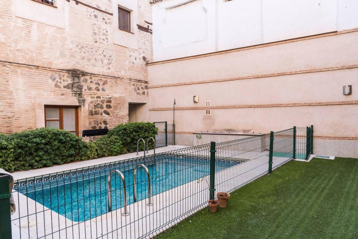 La Dama Del Jardin Del Nuncio Apartment Toledo Exterior photo